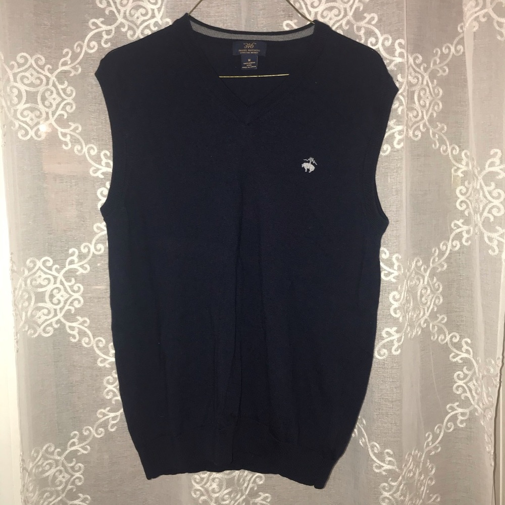 Brooks Brothers size M pull over vest